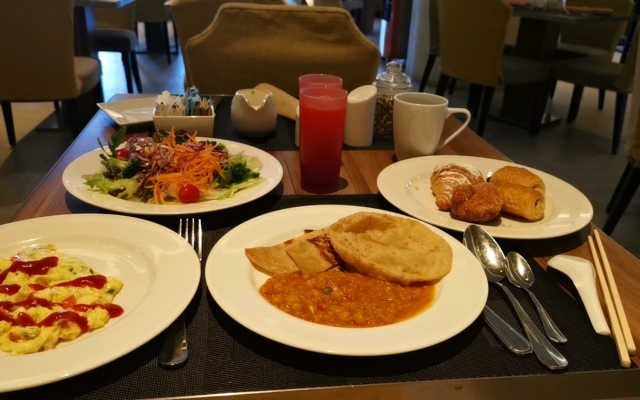 パークロイヤルヤンゴン朝食