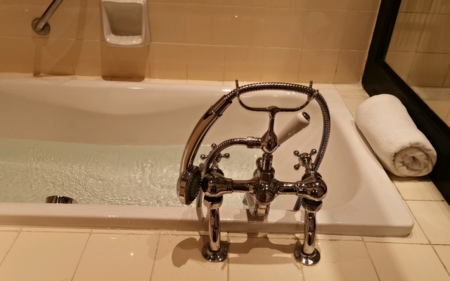 ストランドホテル浴室