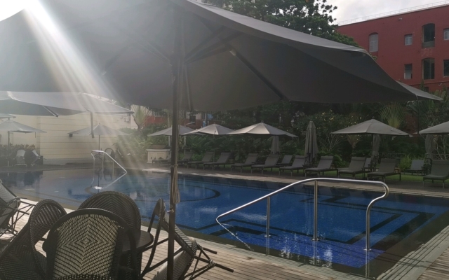 ストランドホテルのプール