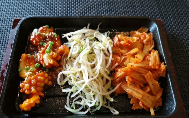 韓国レストランピリ辛メニュー