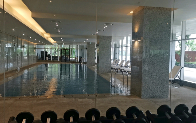 ロッテホテルヤンゴン屋内プール