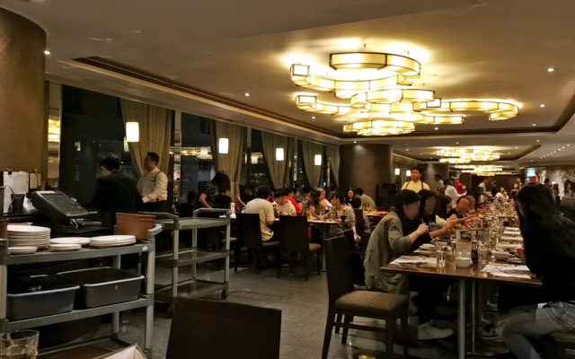 カオルーンホテル朝食会場