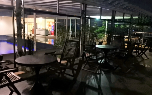 アプリコットホテルのバー