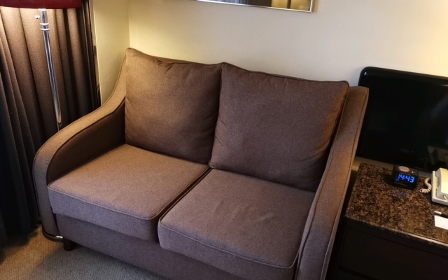 客室内ソファ