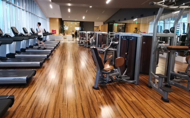 ホテルムリアスナヤンランニングマシン