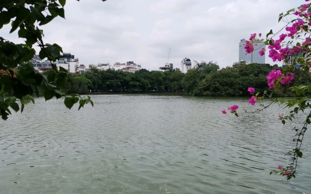 ホアンキエム湖